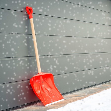 LOPATA-DO-SNIEGU-CZERWONA-DUZA-2.jpg